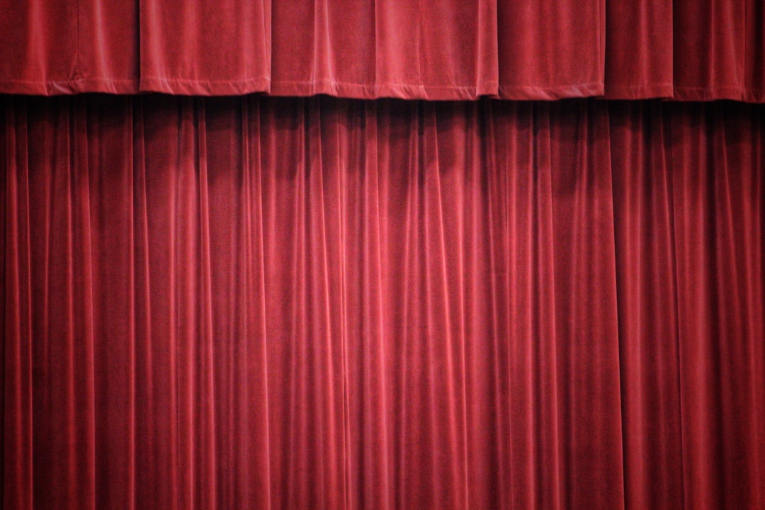 Teatru și Spectacole în România: Scene culturale și evenimente de renume