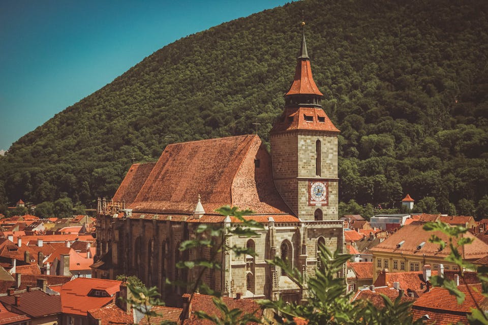 Pentru prima data in Brasov? Ce sa vizitezi!